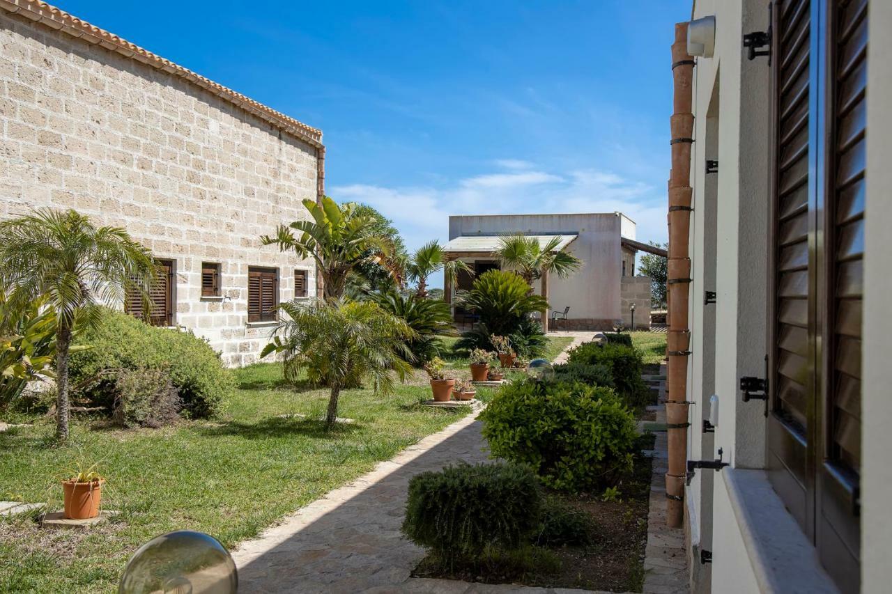 Aparthotel Il Borgo Del Principino Favignana Esterno foto