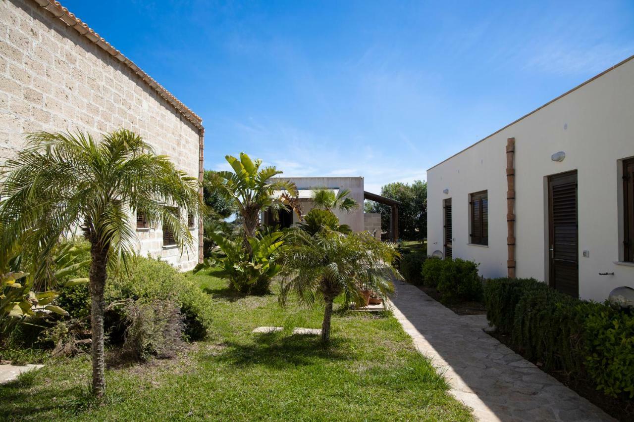 Aparthotel Il Borgo Del Principino Favignana Esterno foto